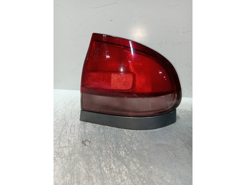 Recambio de piloto trasero derecho para mazda 626 berlina (ge) 2.0 16v cat referencia OEM IAM   