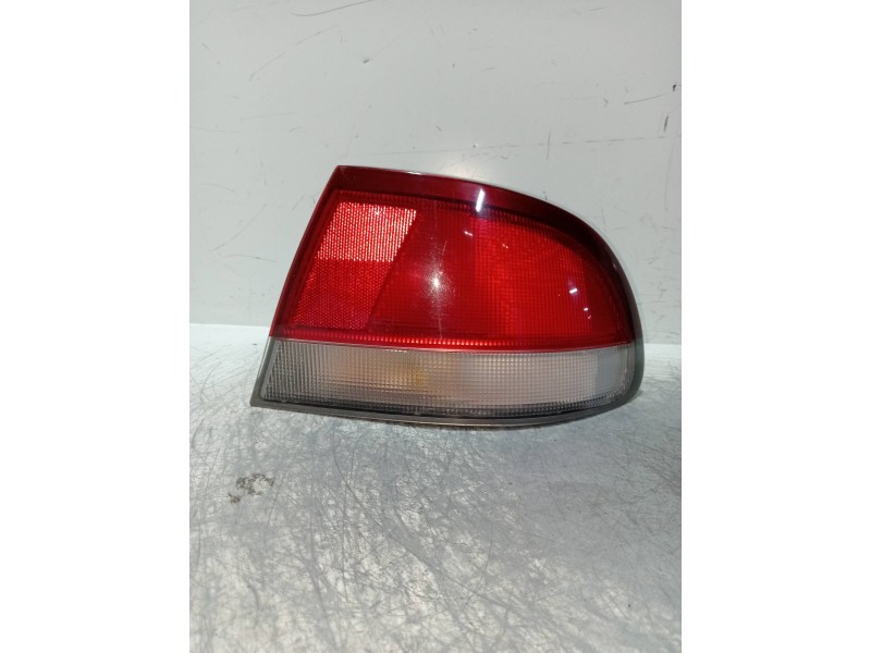 Recambio de piloto trasero derecho para mazda 626 berlina (ge) lx referencia OEM IAM   