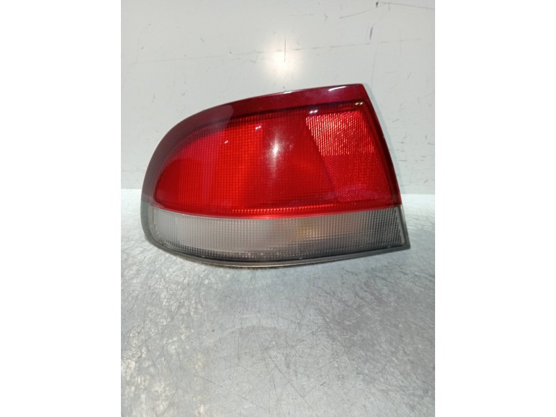 Recambio de piloto trasero izquierdo para mazda 626 berlina (ge) lx referencia OEM IAM   