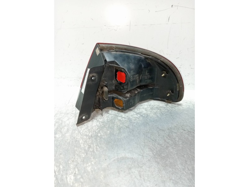 Recambio de piloto trasero izquierdo para mazda 626 berlina (ge) lx referencia OEM IAM   