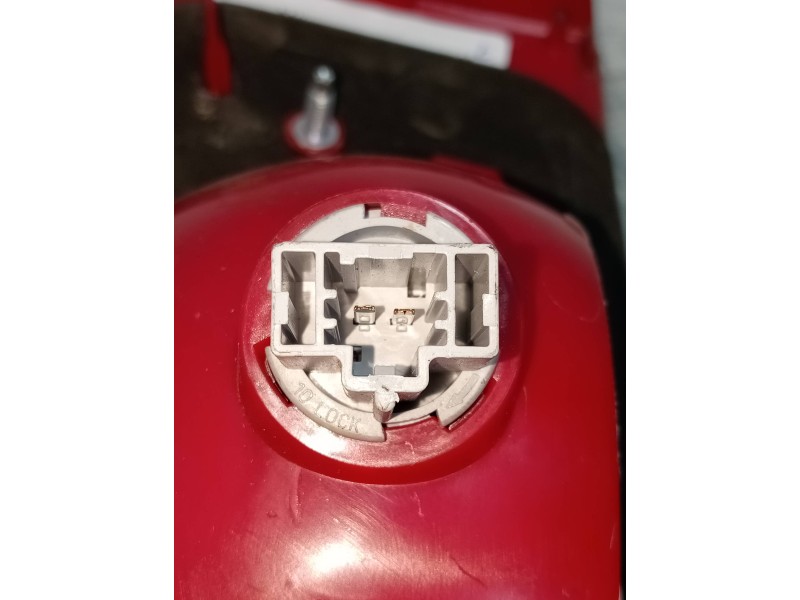 Recambio de piloto trasero izquierdo interior para mazda 2 berlina (dy) 1.4 cat referencia OEM IAM   