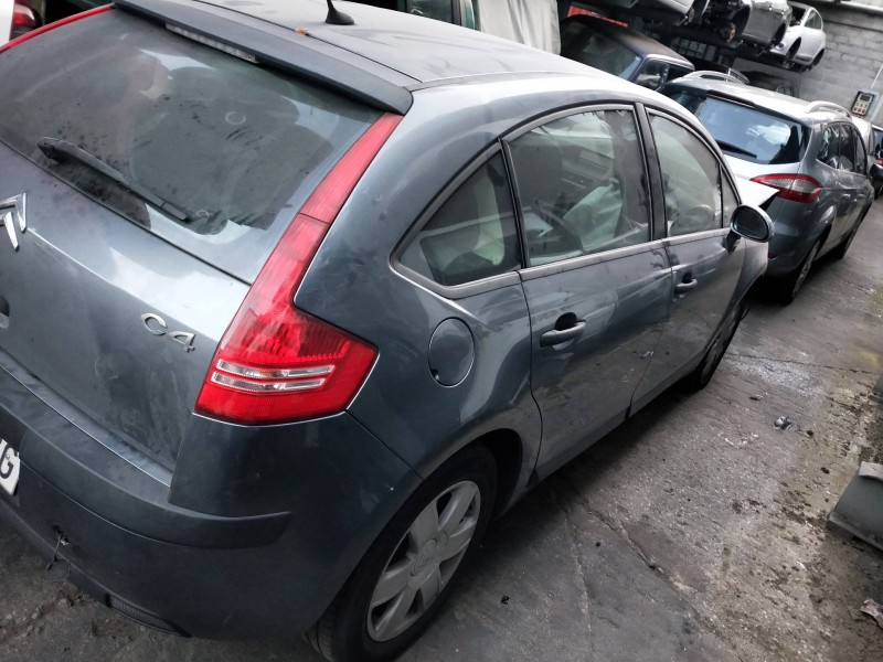 citroen c4 berlina del año 2006
