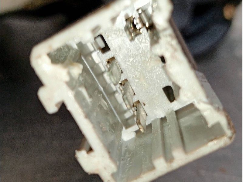 Recambio de motor cierre centralizado trasero izquierdo para mg rover serie 600 (rh) 620 i referencia OEM IAM   