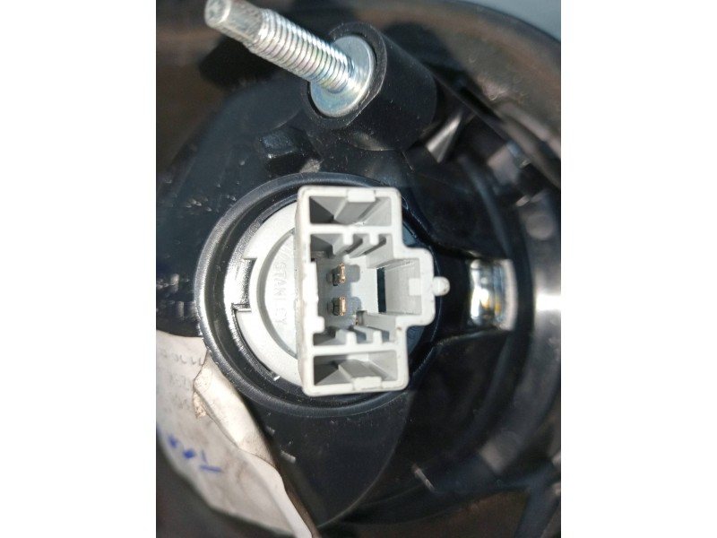 Recambio de piloto trasero derecho interior para mazda 3 berlina (bk) 2.0 crdt sportive referencia OEM IAM   