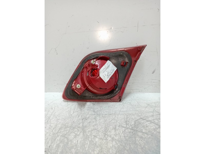 Recambio de piloto trasero izquierdo interior para mazda 3 berlina (bk) 1.6 cd diesel cat referencia OEM IAM   