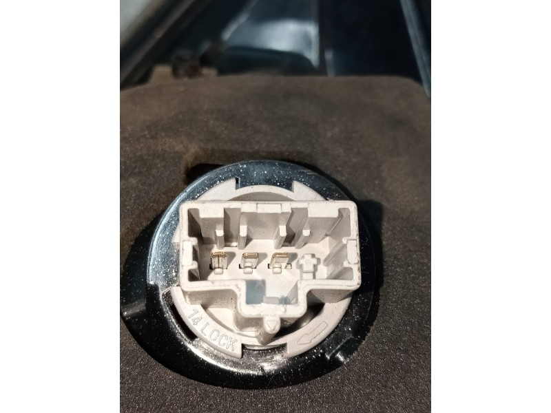 Recambio de piloto trasero derecho para mazda 3 berlina (bk) 2.0 16v cat referencia OEM IAM   