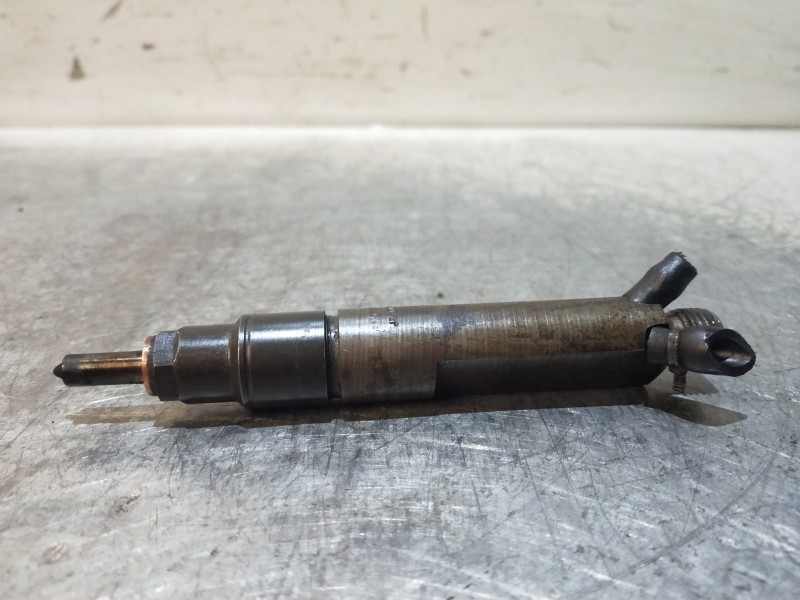 Recambio de inyector para seat toledo (1m2) signo referencia OEM IAM 038130201G 0432193733 BOSCH