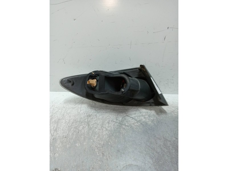 Recambio de piloto trasero derecho para mazda 6 berlina (gg) 2.0 diesel cat referencia OEM IAM   