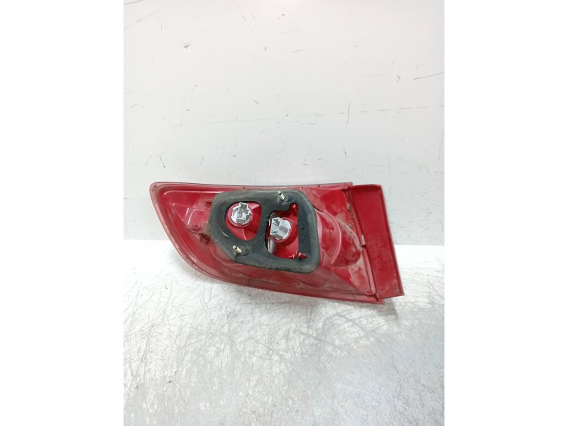 Recambio de piloto trasero derecho para mazda 3 berlina (bk) 1.6 16v cat referencia OEM IAM   