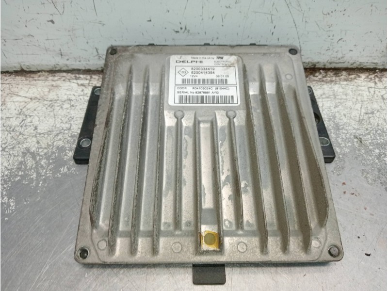 Recambio de centralita motor uce para renault megane ii berlina 3p confort authentique referencia OEM IAM 8200334419 8200414354 