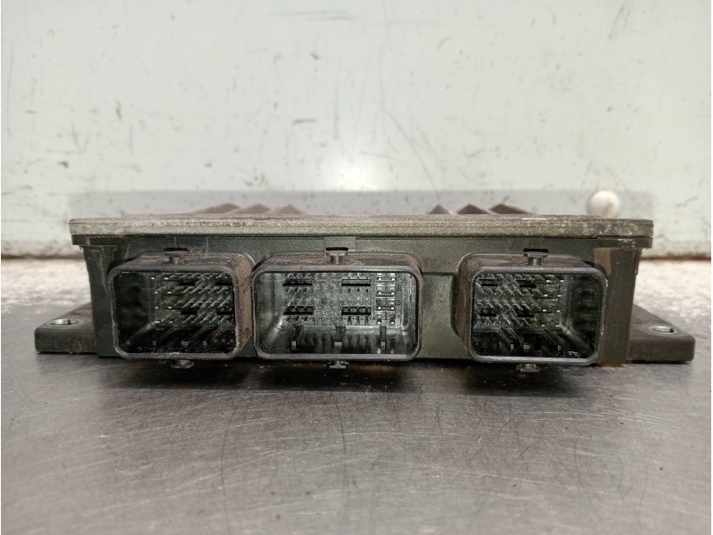 Recambio de centralita motor uce para renault megane ii berlina 3p confort authentique referencia OEM IAM 8200334419 8200414354 