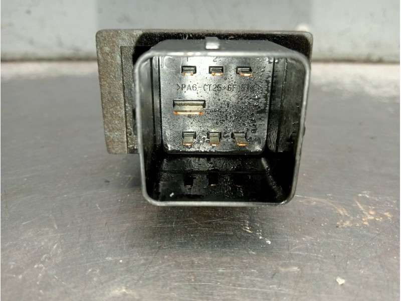 Recambio de caja precalentamiento para renault megane ii berlina 3p confort authentique referencia OEM IAM 9640469680  