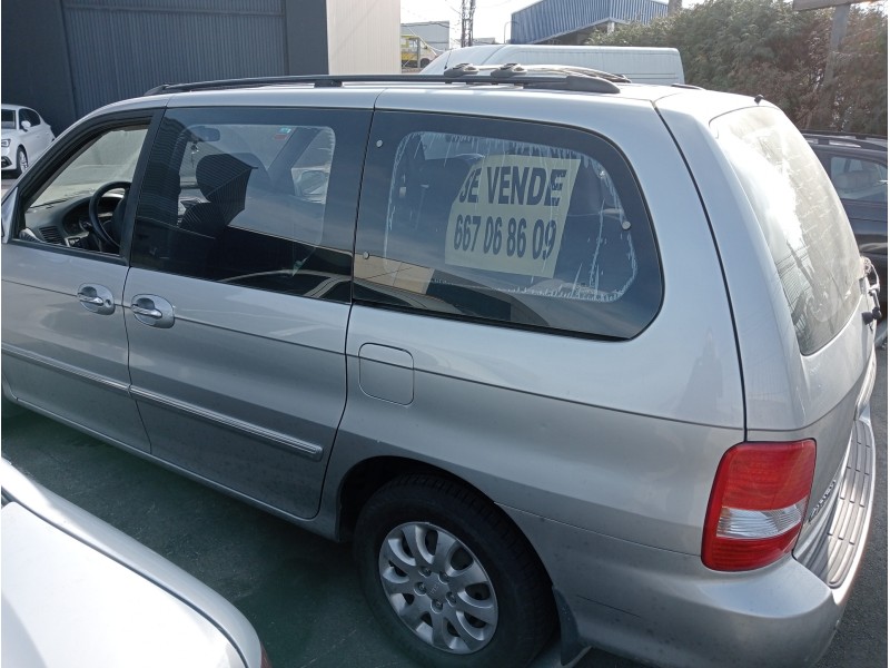 kia carnival ii del año 2004