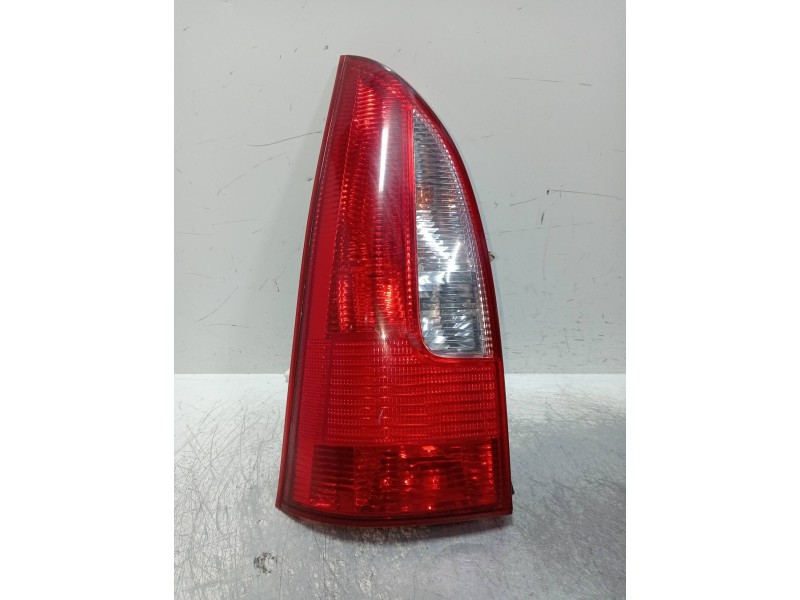 Recambio de piloto trasero derecho para mazda premacy (cp) td exclusive (74kw) referencia OEM IAM   