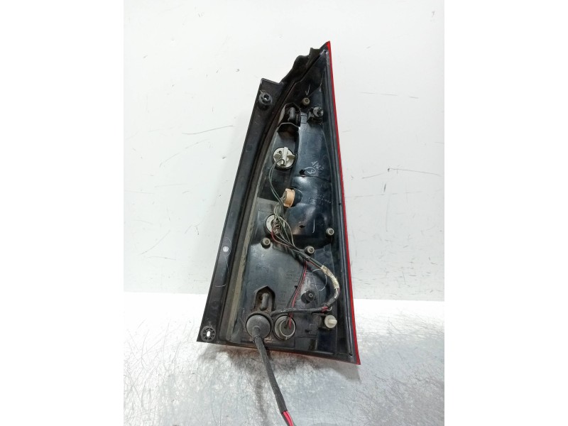 Recambio de piloto trasero derecho para mazda premacy (cp) td exclusive (74kw) referencia OEM IAM   