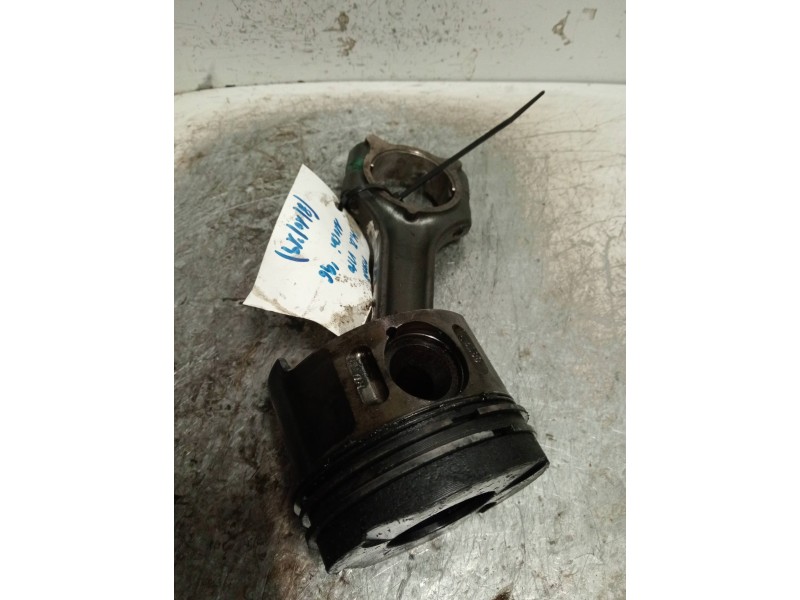 Recambio de piston para mercedes vito (w638) caja cerrada 110 cdi  (638.094) referencia OEM IAM 4588  