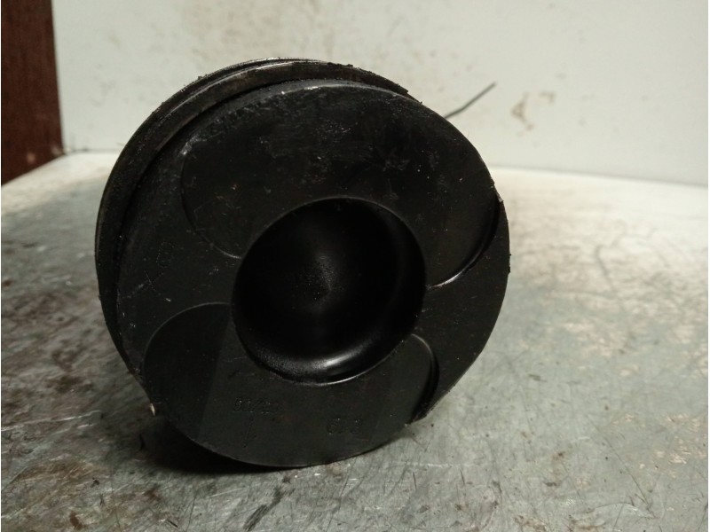 Recambio de piston para mercedes vito (w638) caja cerrada 110 cdi  (638.094) referencia OEM IAM 4588  