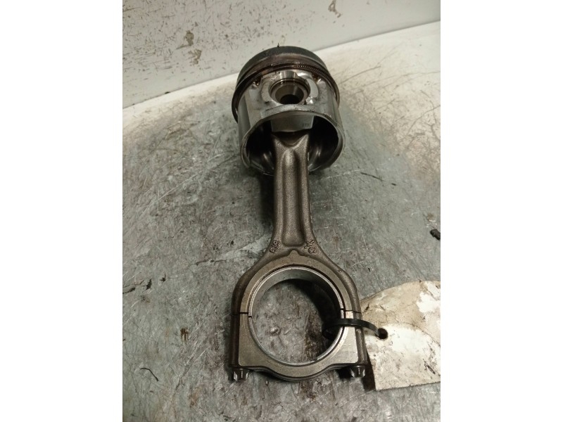 Recambio de piston para citroen c5 berlina collection referencia OEM IAM   