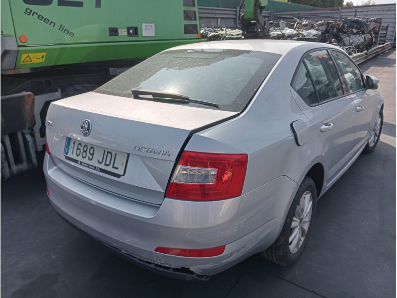 skoda octavia lim. (5e3) del año 2015