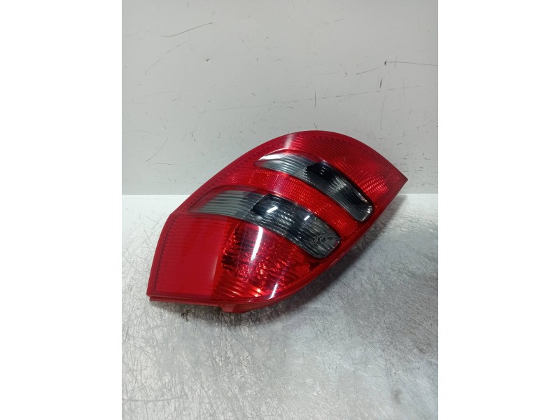 Recambio de piloto trasero derecho para mercedes clase a (w169) 1.5 cat referencia OEM IAM 1698201064  