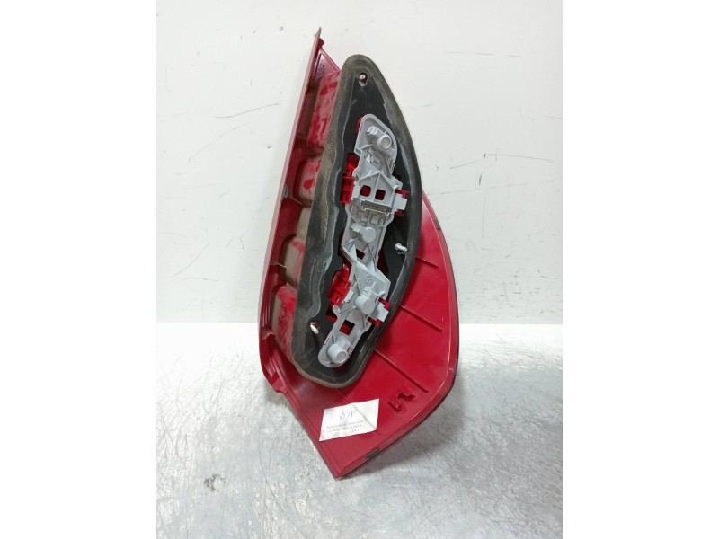 Recambio de piloto trasero derecho para mercedes clase a (w169) 1.5 cat referencia OEM IAM 1698201064  