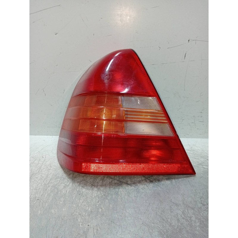 Recambio de piloto trasero izquierdo para mercedes clase c (w202) berlina 250 diesel (202.125) referencia OEM IAM 2028200964  