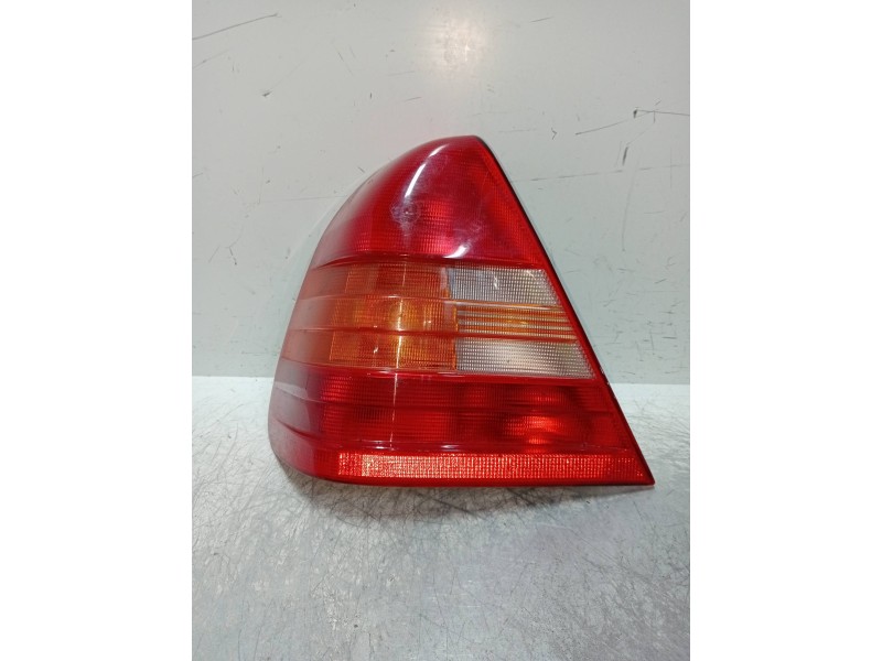 Recambio de piloto trasero izquierdo para mercedes clase c (w202) berlina 250 diesel (202.125) referencia OEM IAM 2028200964  