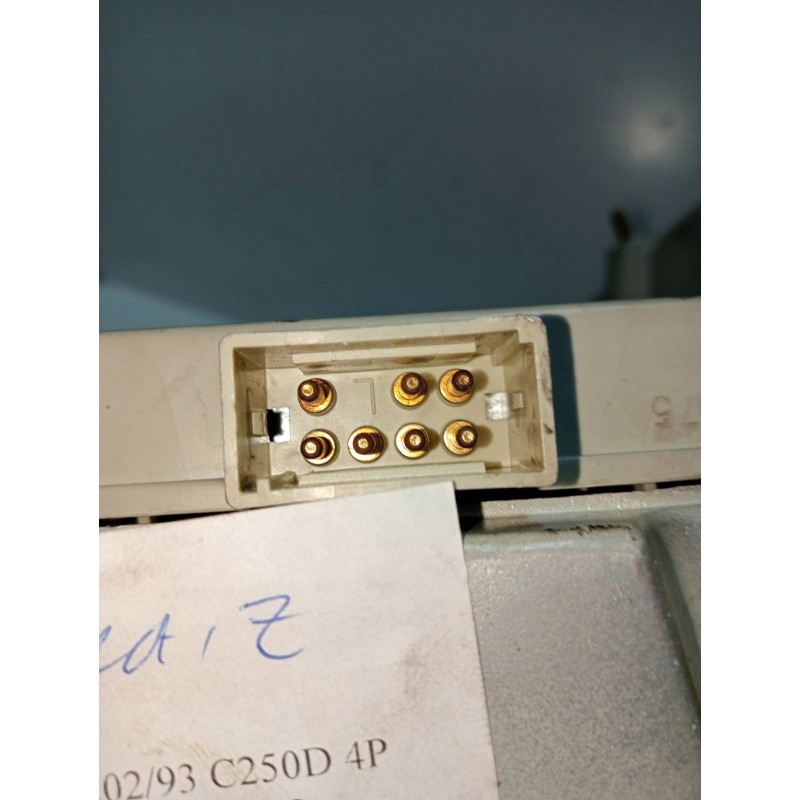 Recambio de piloto trasero izquierdo para mercedes clase c (w202) berlina 250 diesel (202.125) referencia OEM IAM 2028200964  