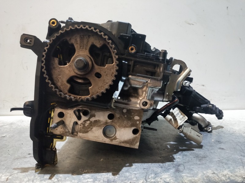 Recambio de culata para peugeot 5008 premium referencia OEM IAM RH02  