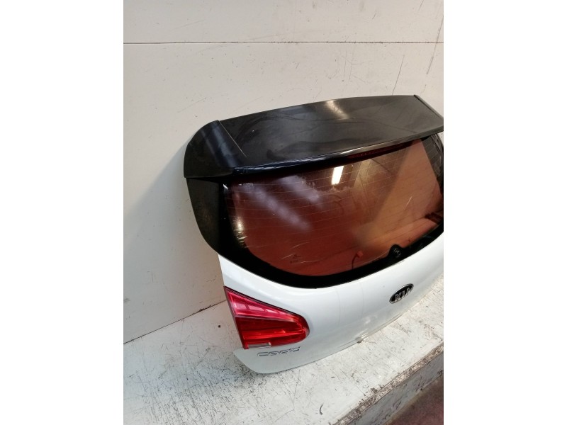 Recambio de porton trasero para kia cee´d concept referencia OEM IAM   