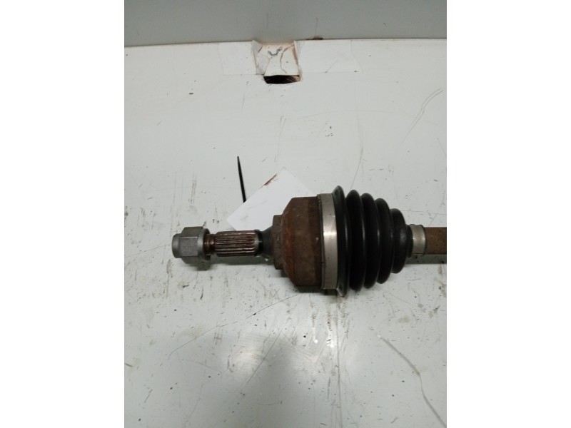 Recambio de transmision delantera izquierda para peugeot 207 sport referencia OEM IAM 9659318080  