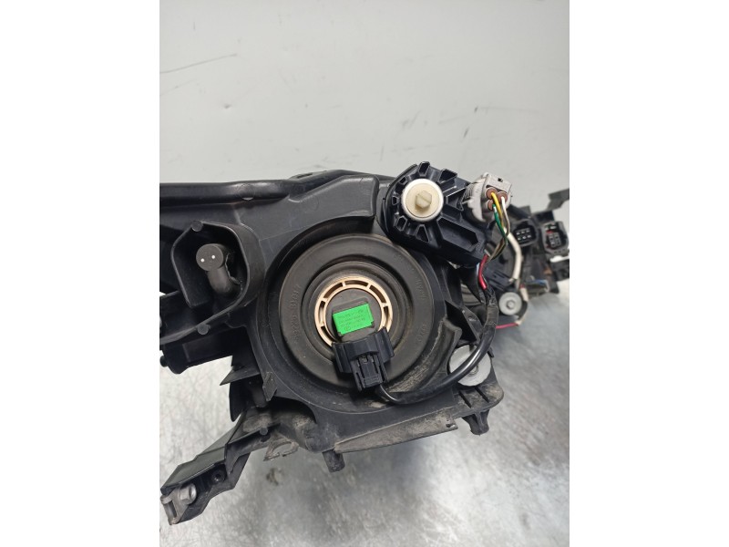 Recambio de faro izquierdo para mazda 6 kombi (gh) 2.0 crtd 140cv active sw referencia OEM IAM  LUPA 