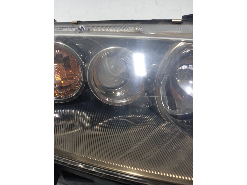 Recambio de faro derecho para mazda 6 berlina (gg) 2.0 diesel cat referencia OEM IAM  LUPA 