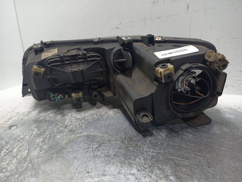 Recambio de faro derecho para mazda 6 berlina (gg) 2.0 diesel cat referencia OEM IAM  LUPA 