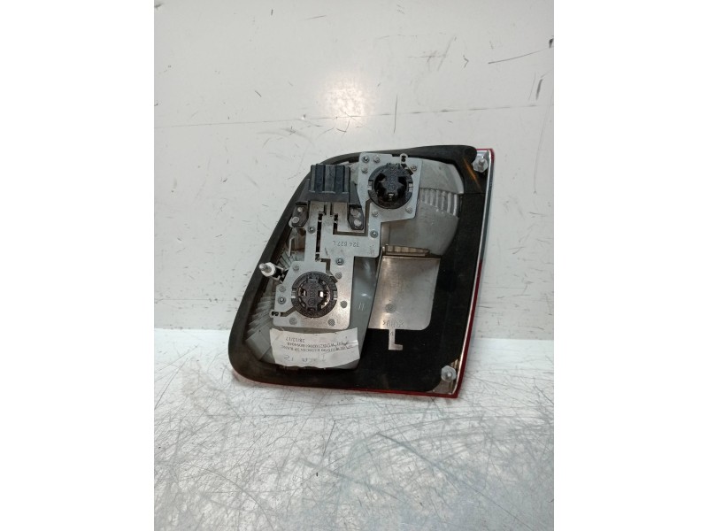 Recambio de piloto trasero izquierdo interior para mercedes clase e (w210) familiar 220 t cdi (210.206) referencia OEM IAM   