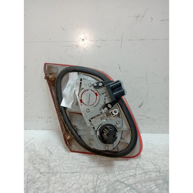Recambio de piloto trasero derecho interior para mercedes clase e (w210) berlina 420 (210.072) referencia OEM IAM A2108201064  