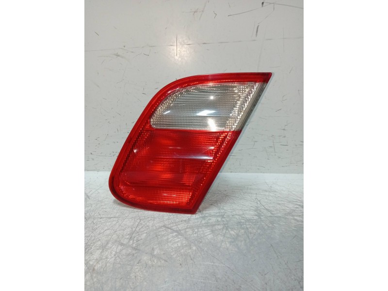 Recambio de piloto trasero derecho interior para mercedes clase clk (w208) coupe 320 (208.365) referencia OEM IAM   