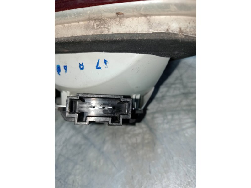 Recambio de piloto trasero derecho interior para mercedes clase clk (w208) coupe 320 (208.365) referencia OEM IAM   