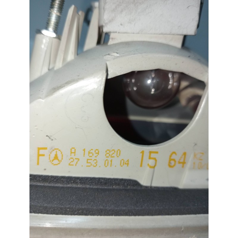 Recambio de piloto trasero izquierdo interior para mercedes clase b (w245) 180 cdi (245.207) referencia OEM IAM A1698201564  
