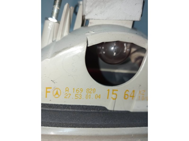 Recambio de piloto trasero izquierdo interior para mercedes clase b (w245) 180 cdi (245.207) referencia OEM IAM A1698201564  