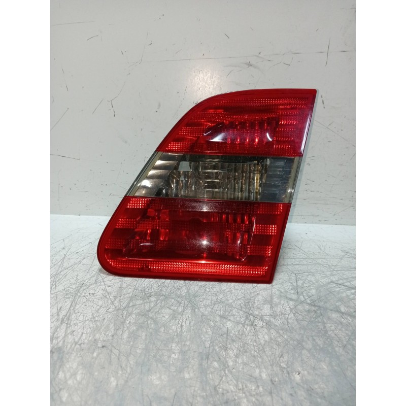 Recambio de piloto trasero derecho interior para mercedes clase b (w245) 180 cdi (245.207) referencia OEM IAM A1698201664  