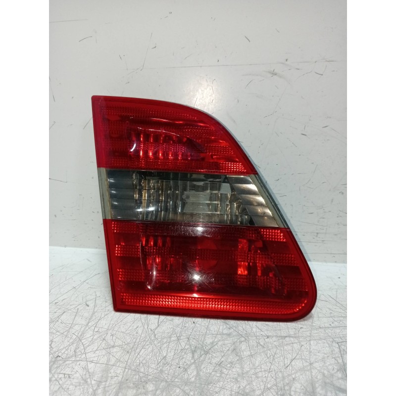 Recambio de piloto trasero izquierdo interior para mercedes clase b (w245) 180 cdi (245.207) referencia OEM IAM A1968201564  
