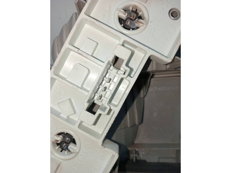 Recambio de piloto trasero izquierdo interior para mercedes clase e (w211) familiar 280 t cdi (211.223) referencia OEM IAM A2118 Recambio de piloto trasero izquierdo interior para mercedes clase e (w211) familiar 280 t cdi (211.223) referencia OEM IAM A2118