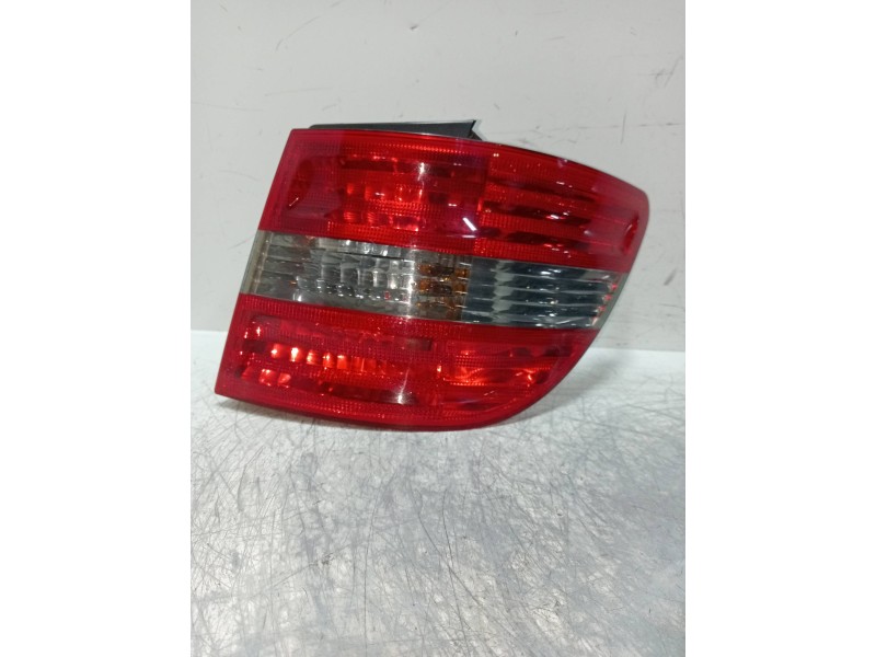 Recambio de piloto trasero izquierdo para mercedes clase b (w245) 1.5 cat referencia OEM IAM A1698202664  