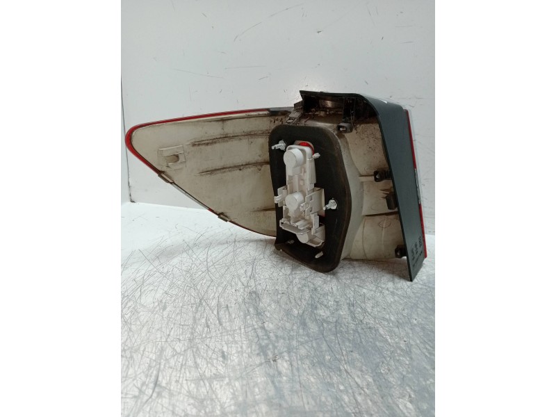 Recambio de piloto trasero izquierdo para mercedes clase b (w245) 1.5 cat referencia OEM IAM A1698202664  