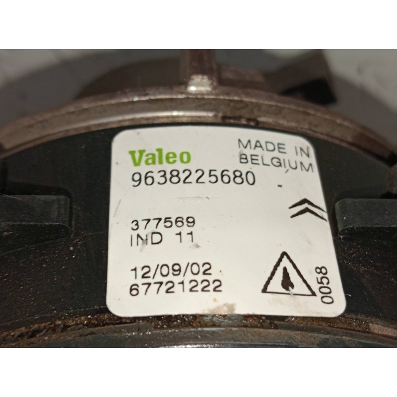 Recambio de faro antiniebla derecho para citroen xsara picasso 1.6 hdi 90 lx plus referencia OEM IAM 9638225680 377569 67721222