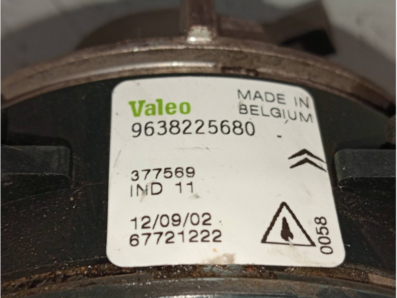 Recambio de faro antiniebla derecho para citroen xsara picasso 1.6 hdi 90 lx plus referencia OEM IAM 9638225680 377569 67721222