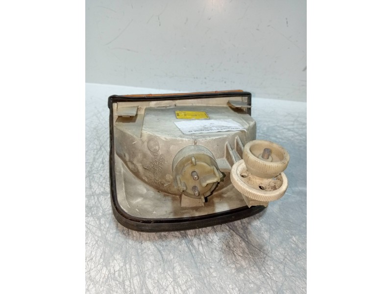 Recambio de piloto delantero izquierdo para mercedes clase s (w126) berlina+coupe 3.8 v8 referencia OEM IAM 1305233920  