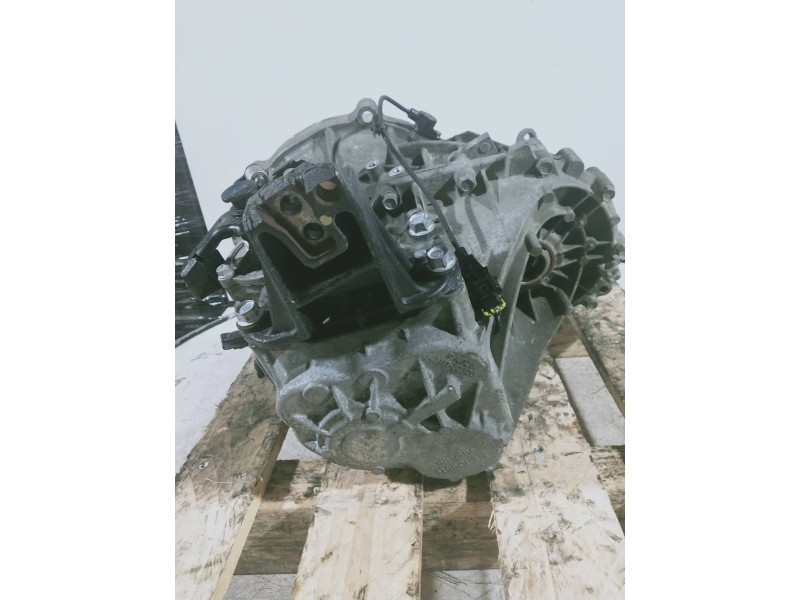 Recambio de caja cambios para kia cee´d concept referencia OEM IAM WDJ6E 796836 5V