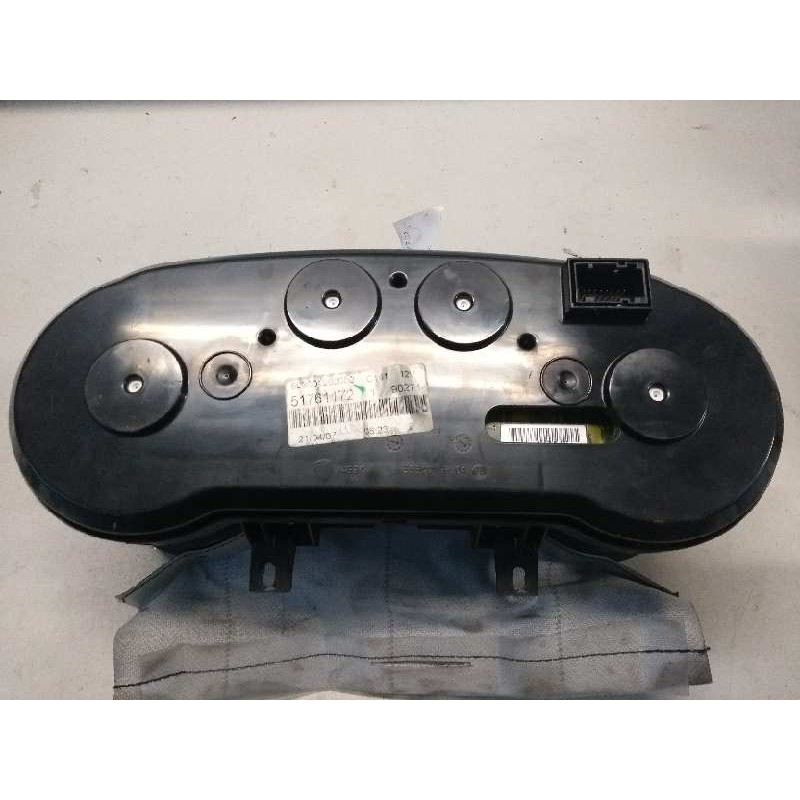 Recambio de cuadro instrumentos para fiat bravo (198) 1.9 8v jtd cat referencia OEM IAM 51761172 1 90271 503001980000